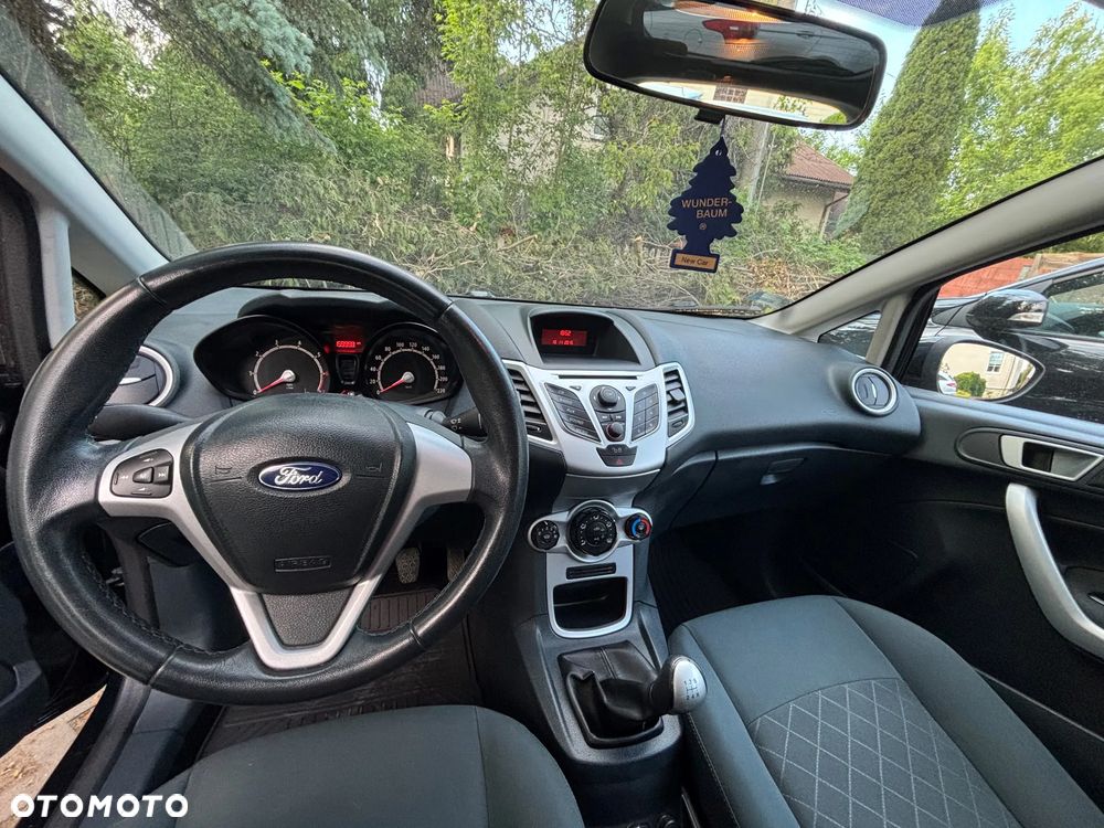 Ford Fiesta 1.25 Trend EU5 - 11