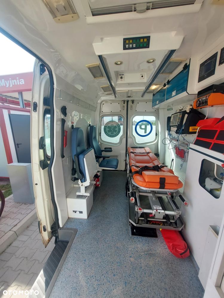 Volkswagen Crafter - 16