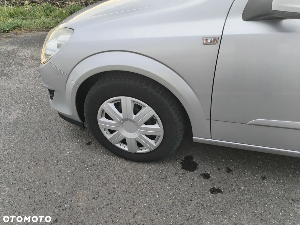 Opel Astra ver-1-6 - 9