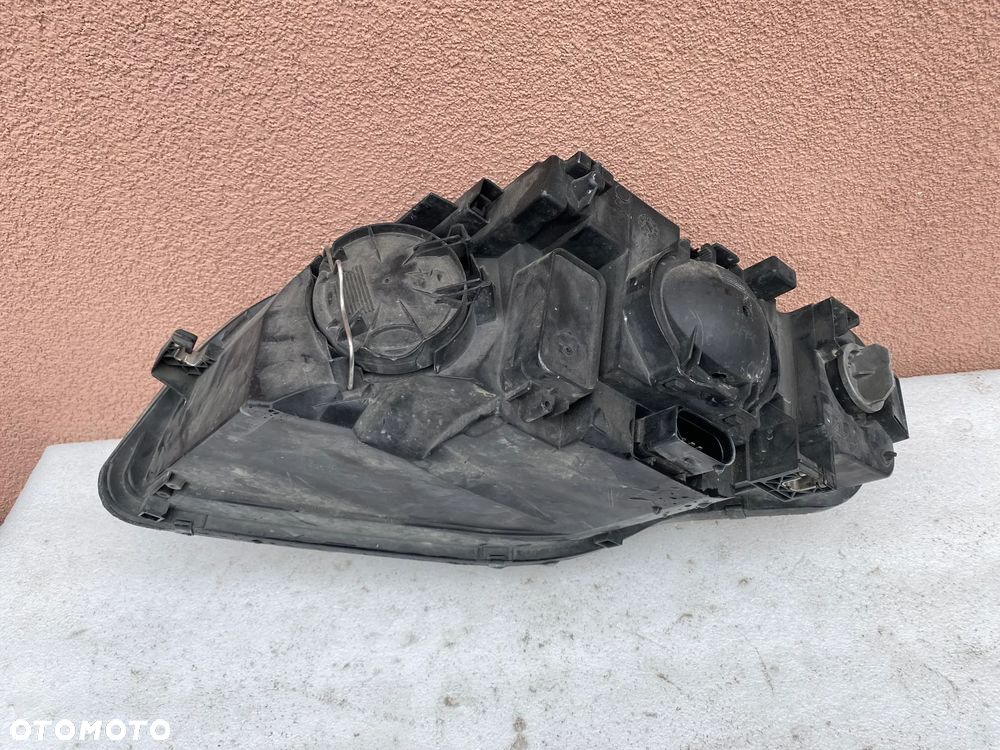 lampa audi a4 b7 prawa eu cała - 4