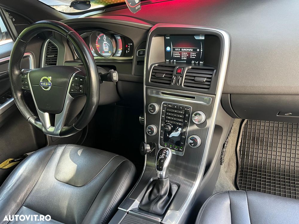 Volvo XC 60 D4 Geartronic Summum - 15