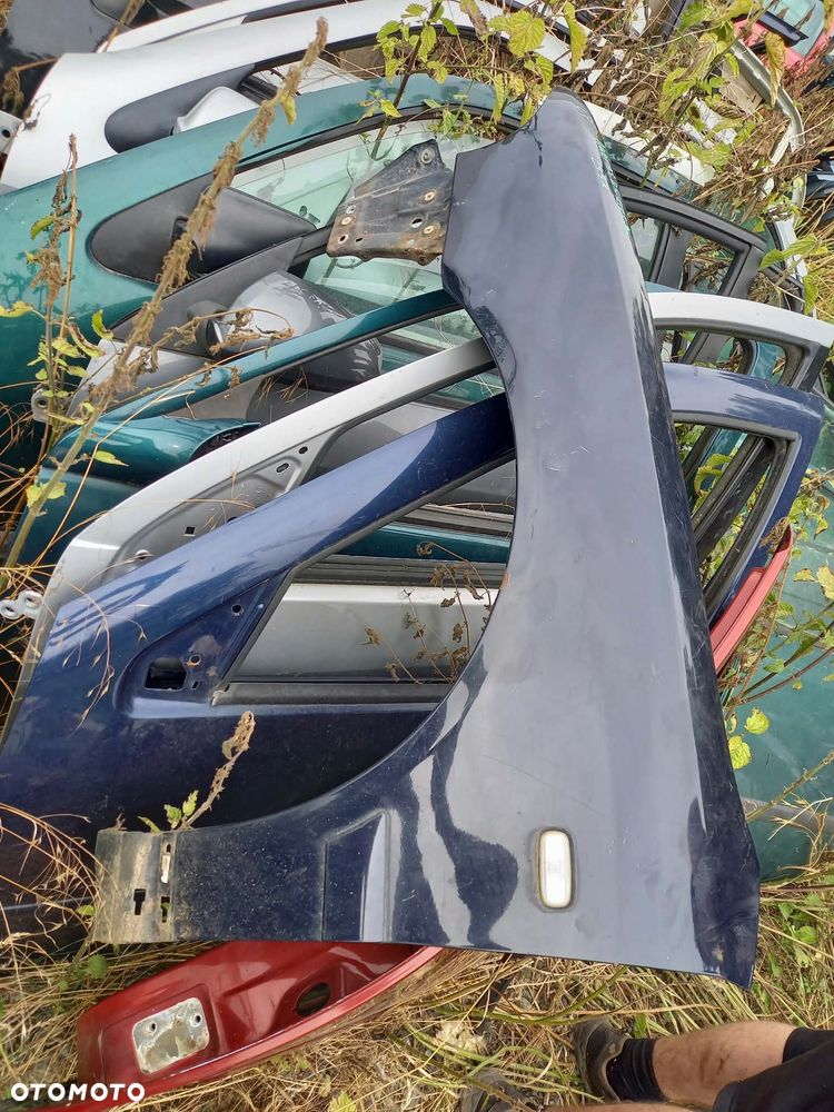 części AUDI A4 B5 lift 1997r. BŁOTNIK przód prawy lewy LY5K - 3