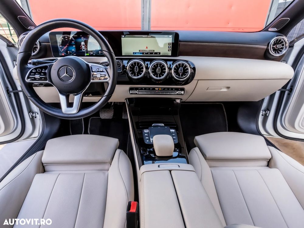 Mercedes-Benz A 250 e 8G-DCT - 13