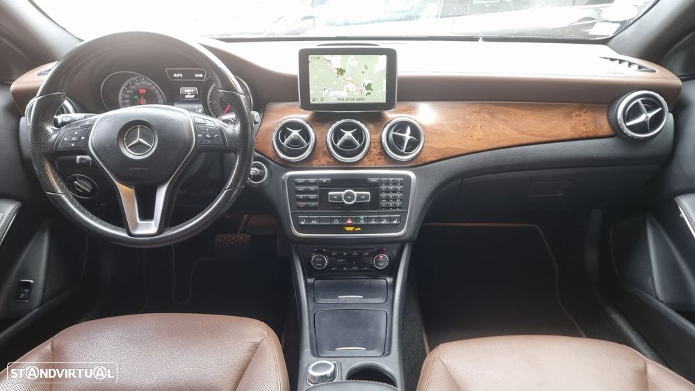 Mercedes-Benz GLA 200 CDi Urban Aut. - 26