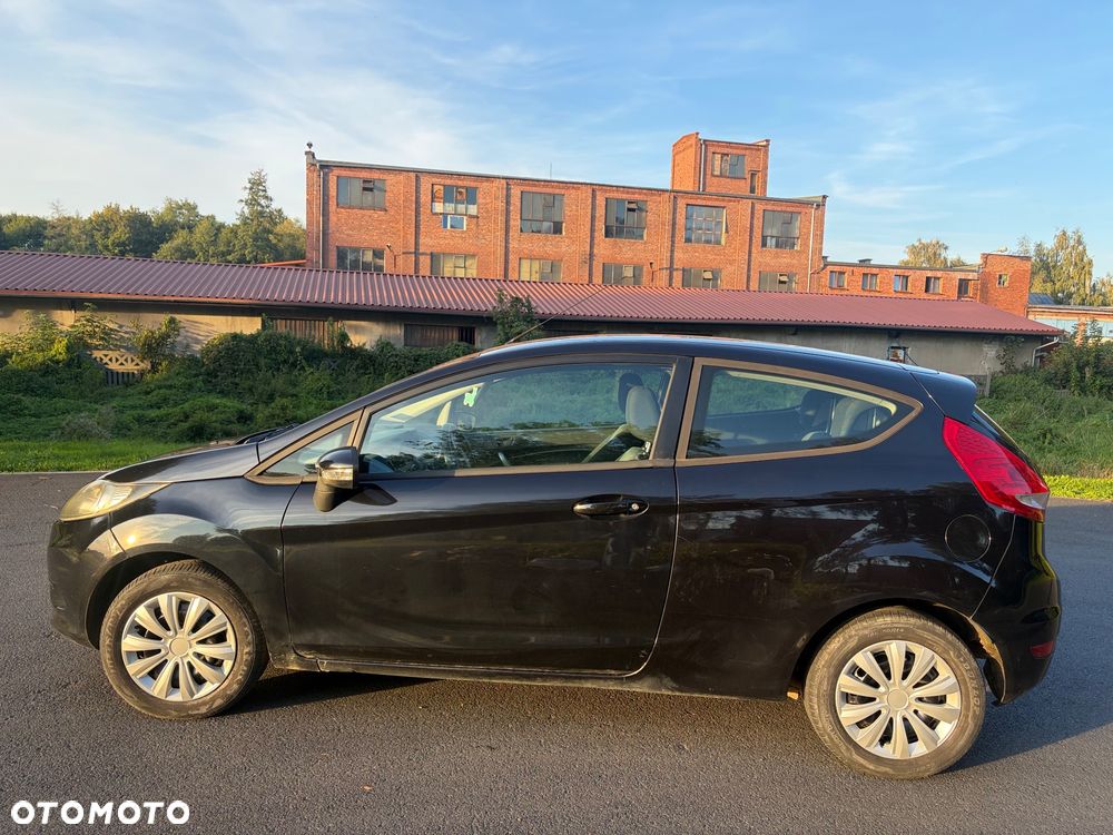 Ford Fiesta - 9