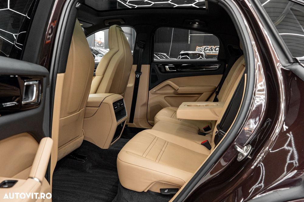 Porsche Cayenne Coupe Standard - 20