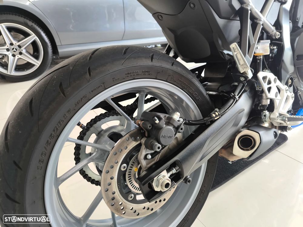 Suzuki GSX 8R - 8