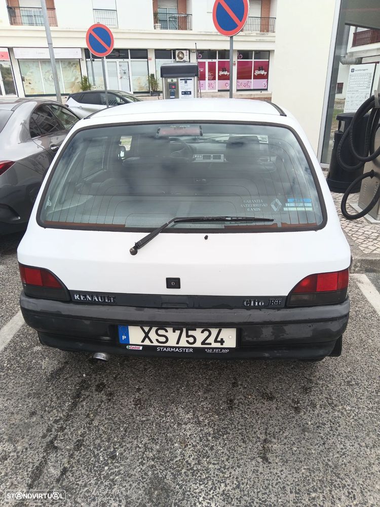 Renault Clio 1.2 RT - 5