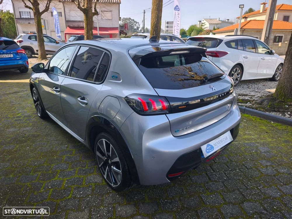 Peugeot e-208 GT Pack - 4