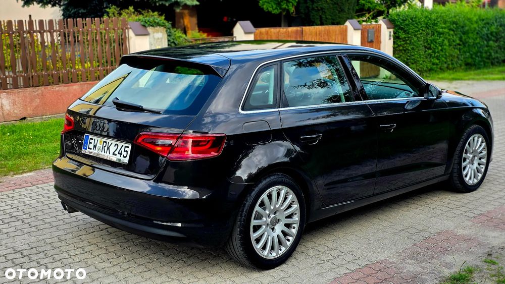 Audi A3 Sportback 1.4 TFSI Ambiente - 11