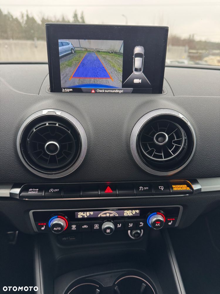 Audi S3 S tronic - 15