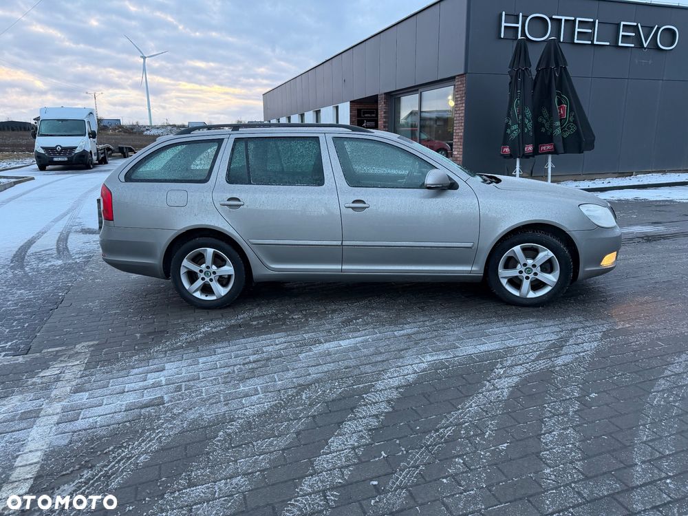 Skoda Octavia 1.4 TSI IMPULS EDITION - 5