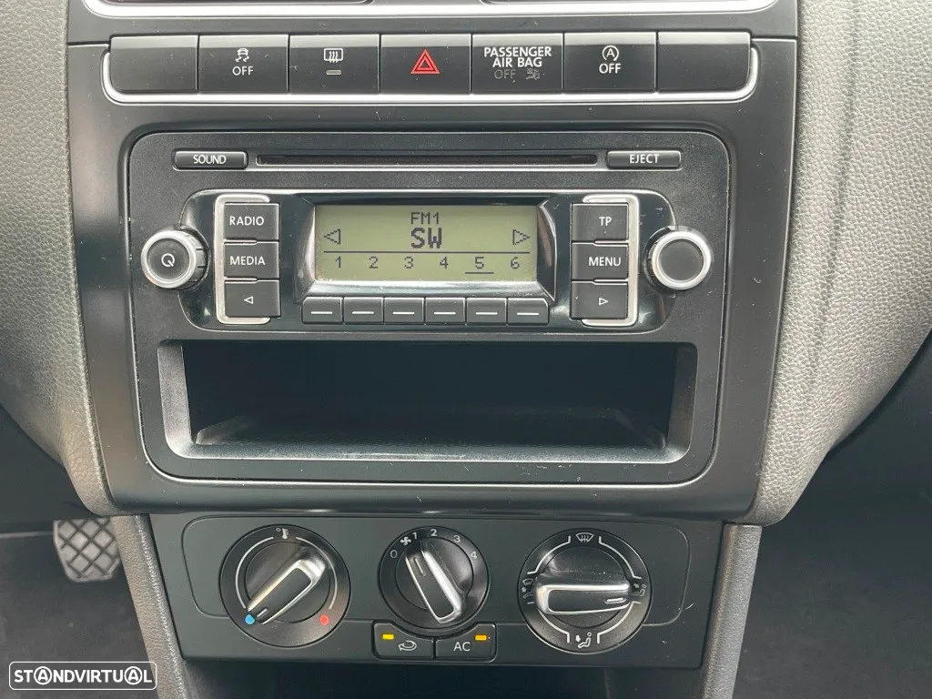VW Polo 1.6 TDI Confortline BlueMotion - 29