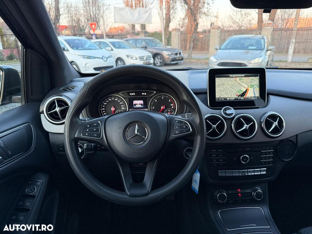 Mercedes-Benz B 180 d 7G-DCT - 13