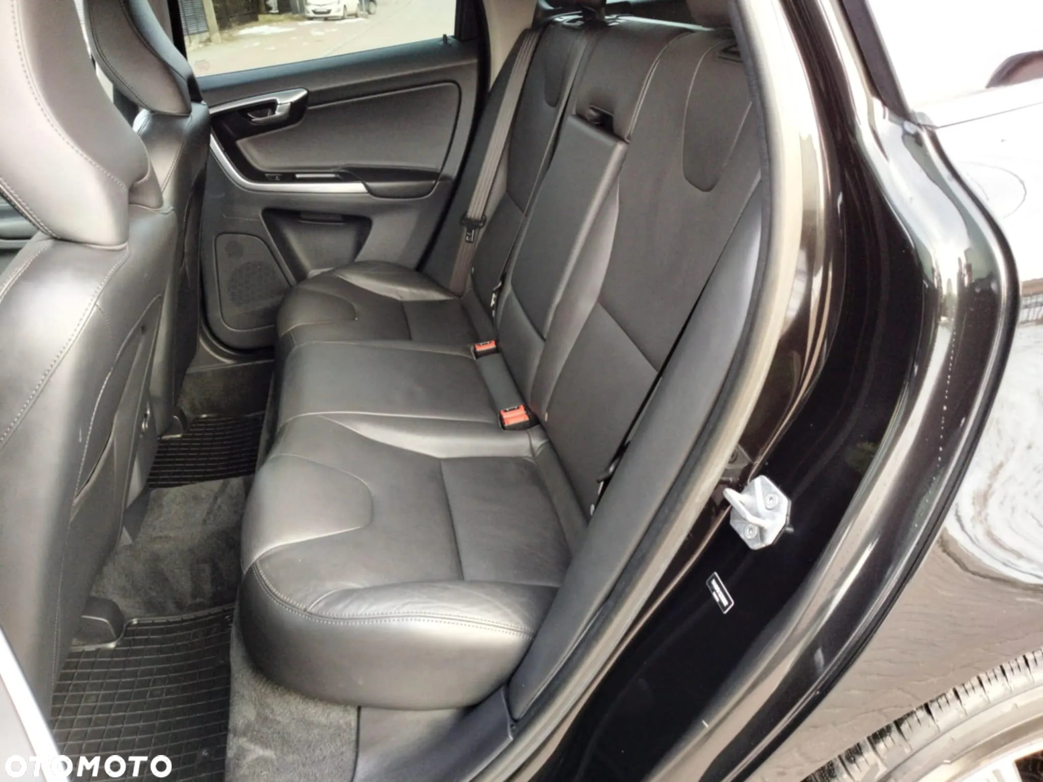 Volvo XC 60 - 24