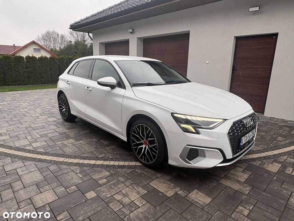 Audi A3 Sportback - 1
