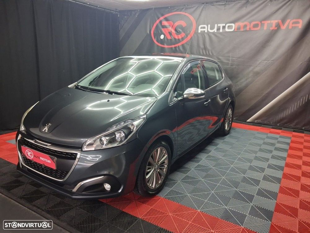 Peugeot 208 1.6 BlueHDi Style - 4