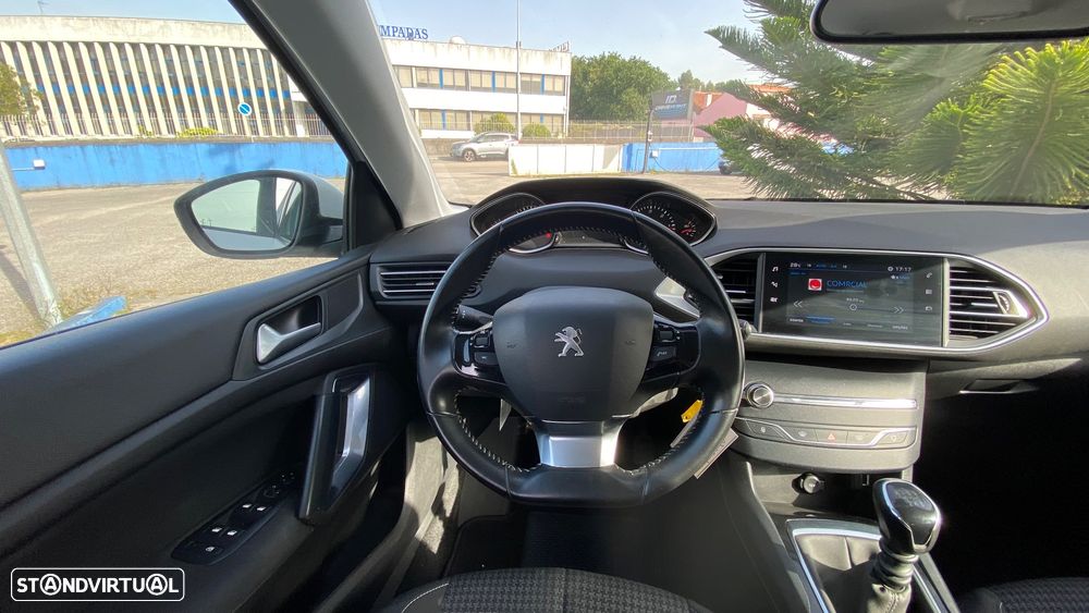 Peugeot 308 1.5 BlueHDi Business Line - 25