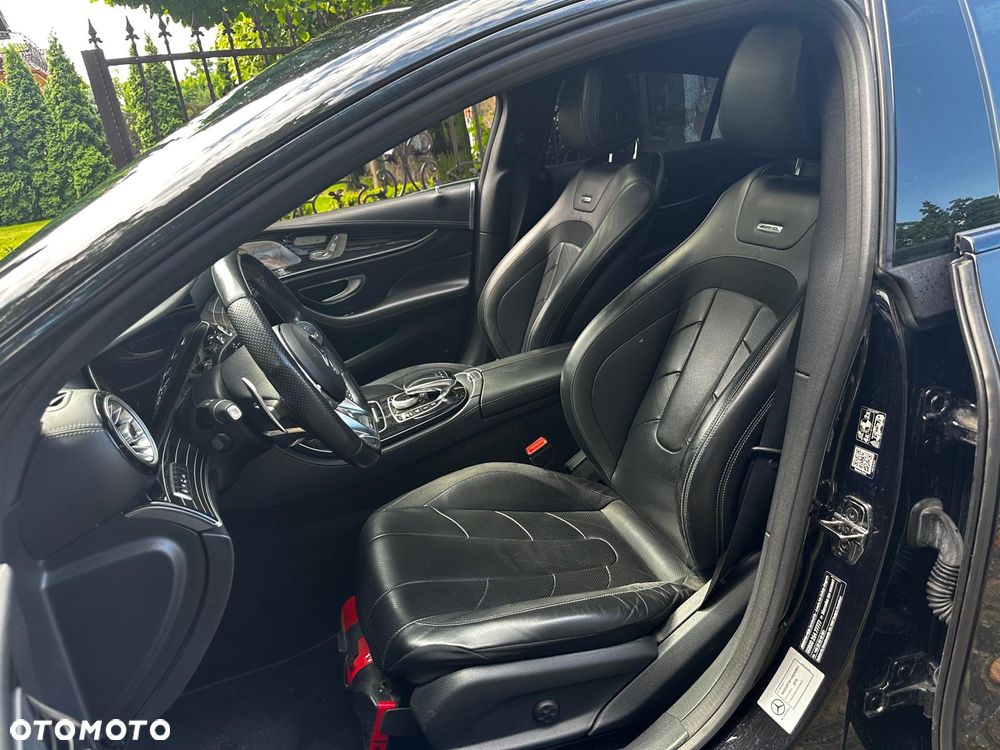 Mercedes-Benz CLS - 13