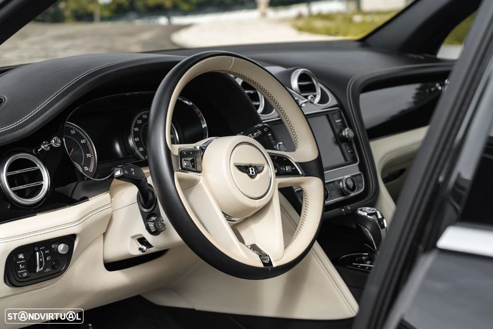 Bentley Bentayga - 19