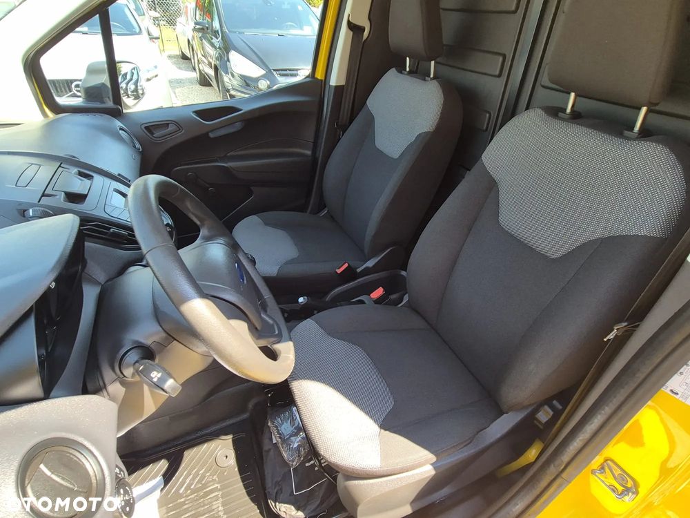 Ford TRANSIT COURIER - 33
