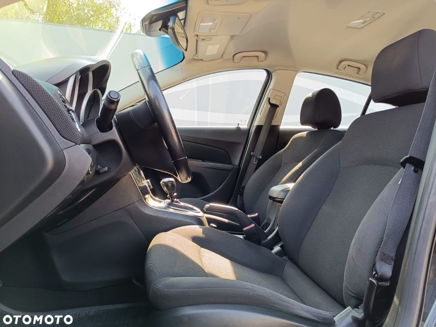 Chevrolet Cruze - 26