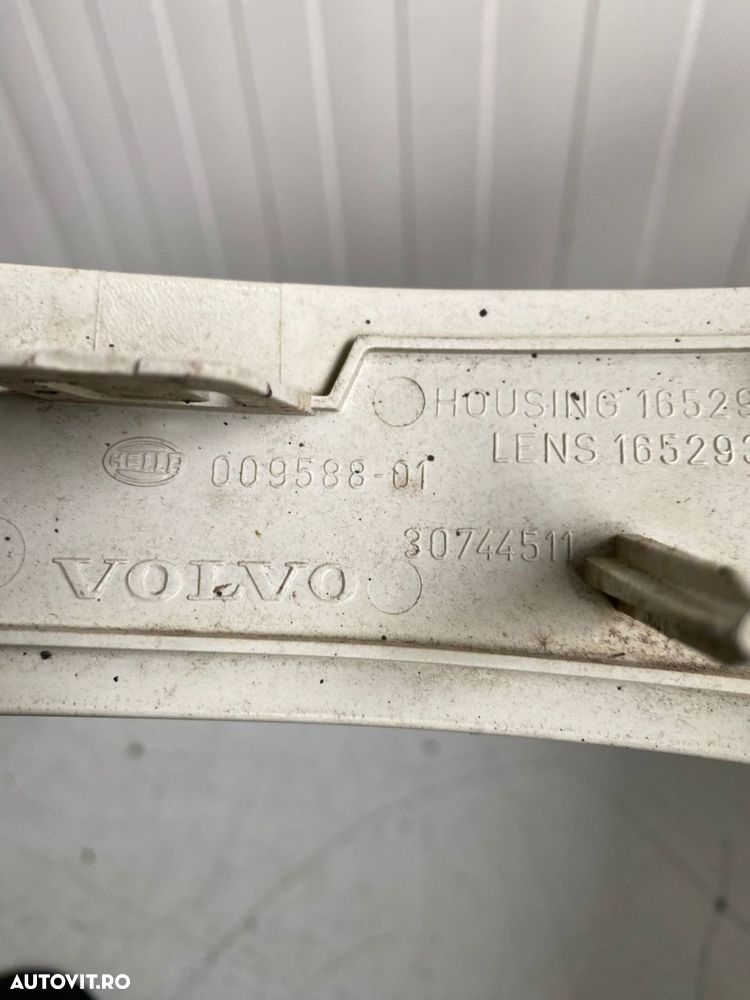 Stop ceata stanga VOLVO XC70 30744511 165239 165291 - 3