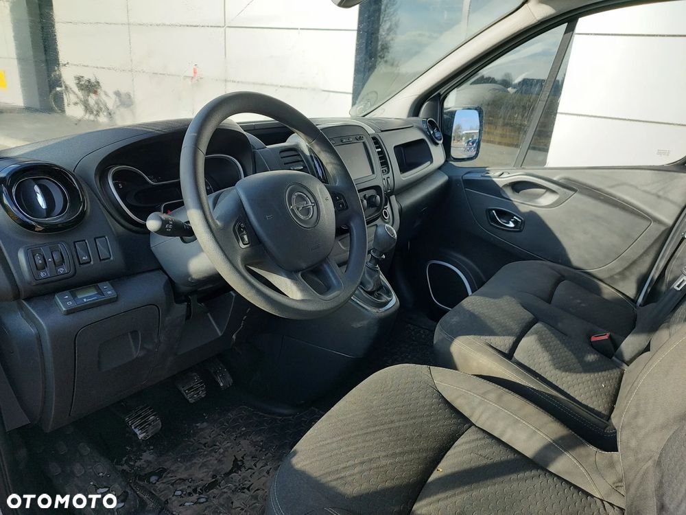 Opel Vivaro - 6