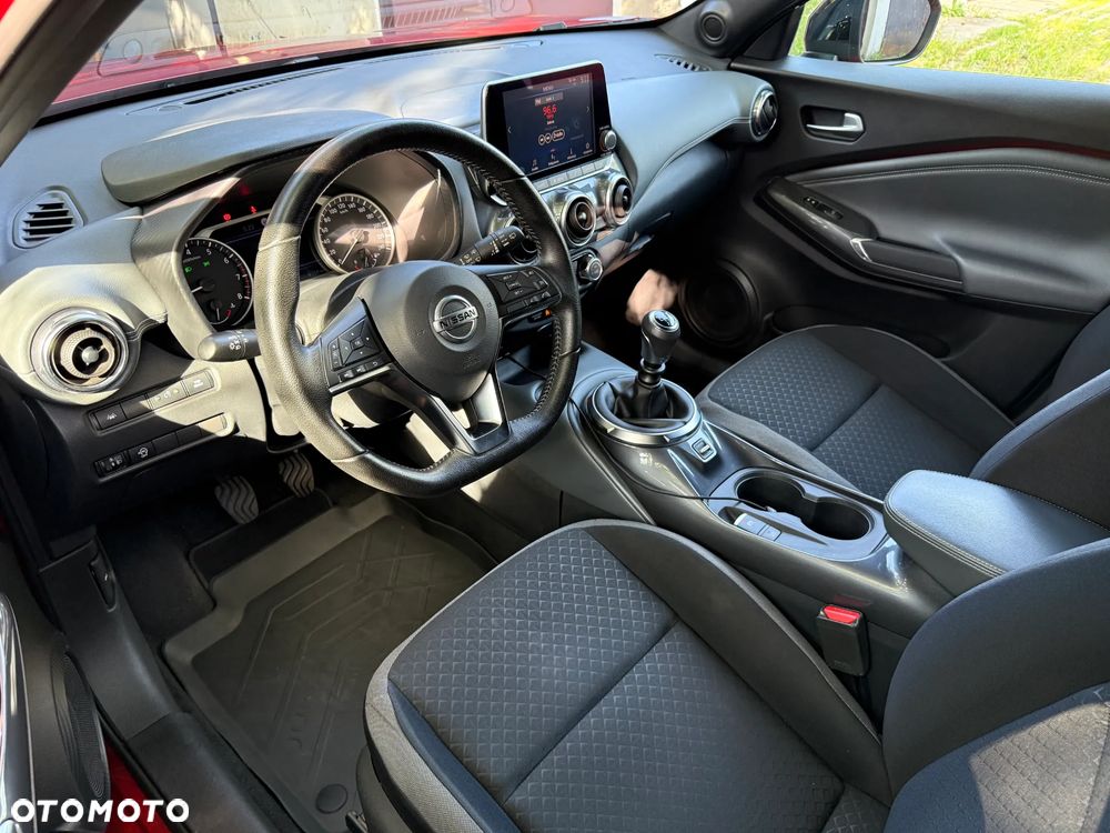 Nissan Juke 1.0 DIG-T N-Connecta - 32
