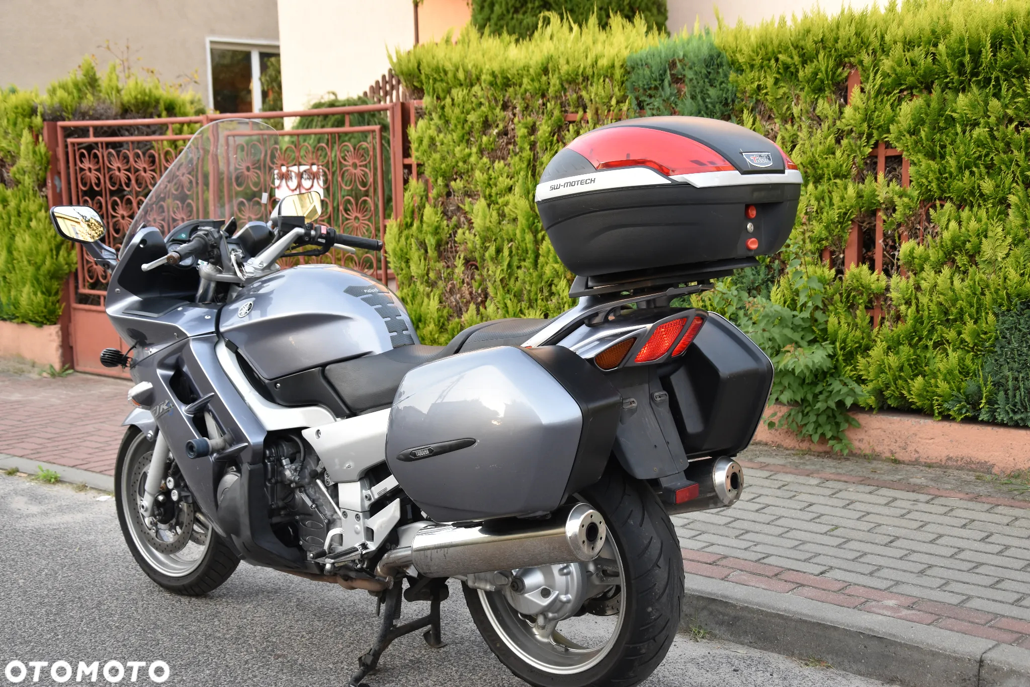 Yamaha FJR - 7