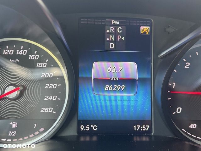 Mercedes-Benz Klasa V 300 d extralang 4Matic 9G-TRONIC Edition 2020 - 5