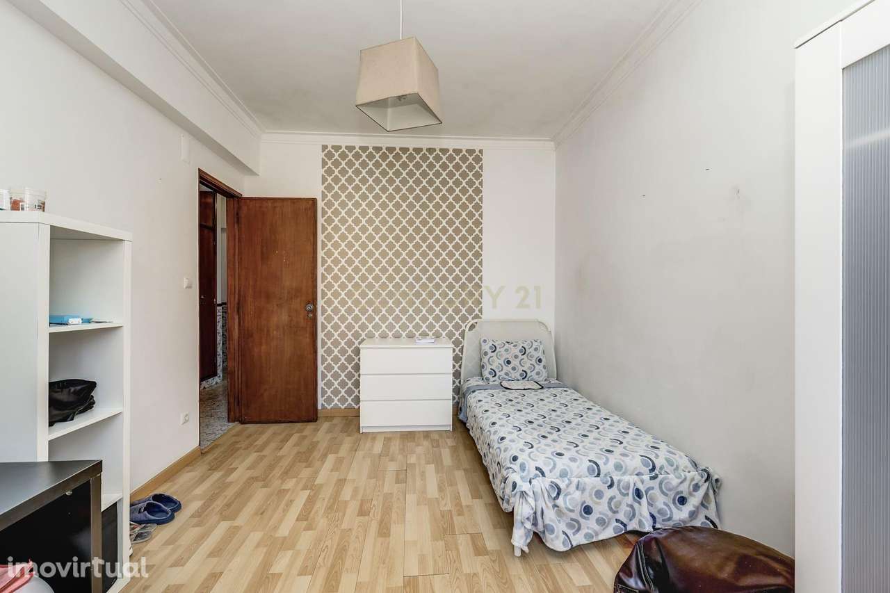 Apartamento T3 na Costa da Caparica com Excelente Localização - Grande imagem: 2/27