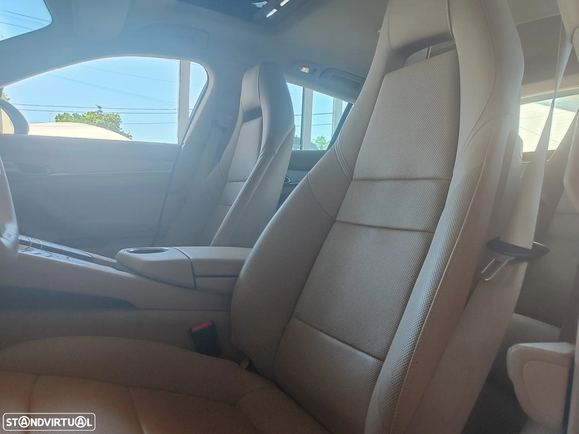 Porsche Panamera Platinum Edition - 25