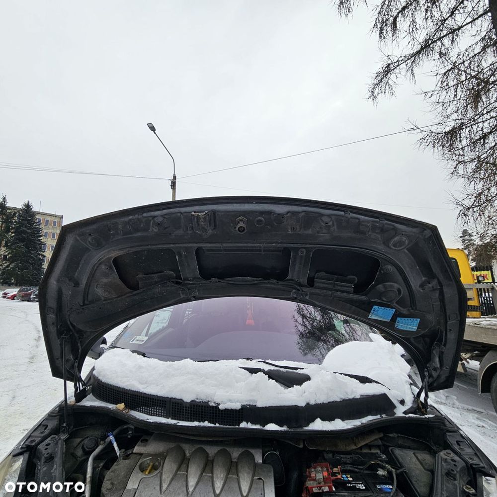 Maska kod lak: NV676 / Renault Scenic II (2004) - 2