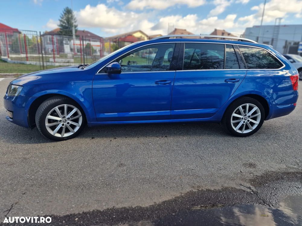 Skoda Octavia 1.6 TDI (Green tec) DSG Style - 2