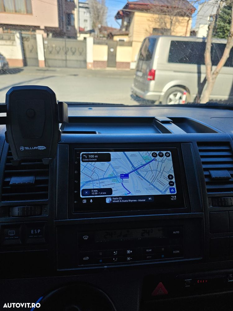 Volkswagen Caravelle - 18