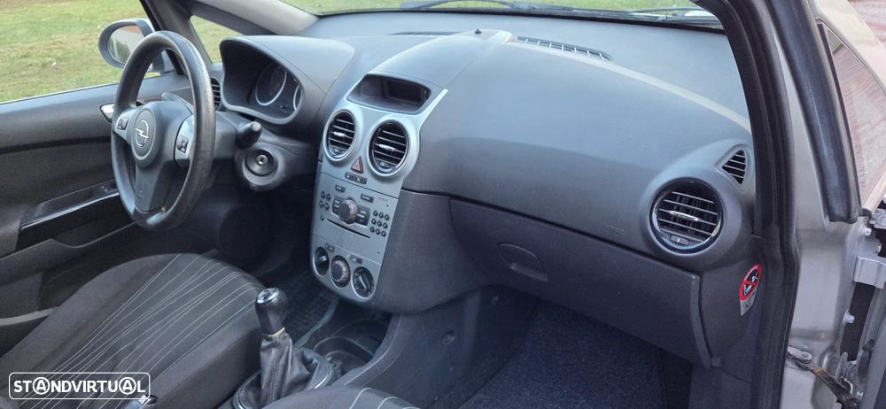 Opel Corsa 1.3 CDTi Enjoy - 15