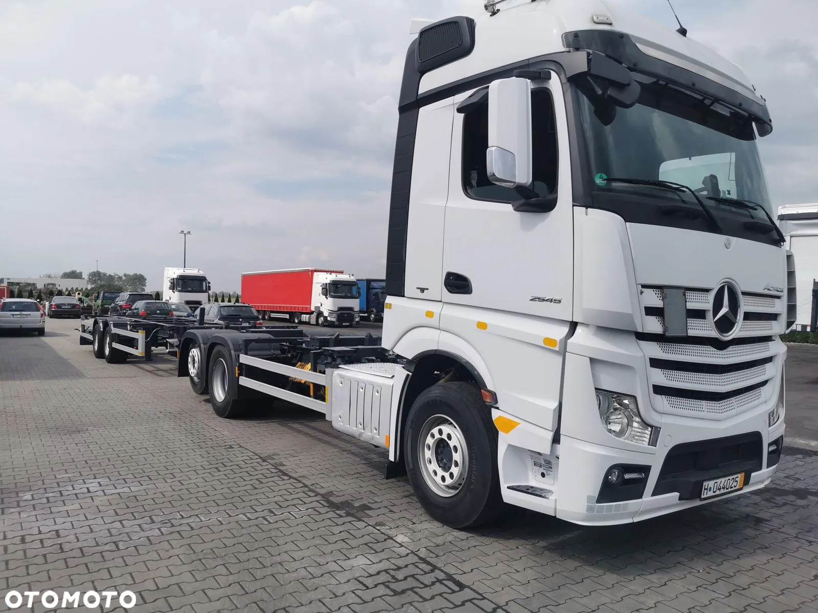 Mercedes-Benz ACTROS - 19