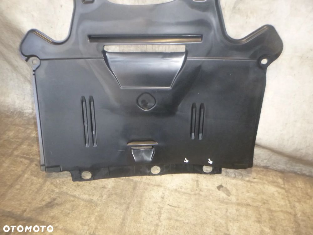 audi a4 b8 osłona pod silnik - 3