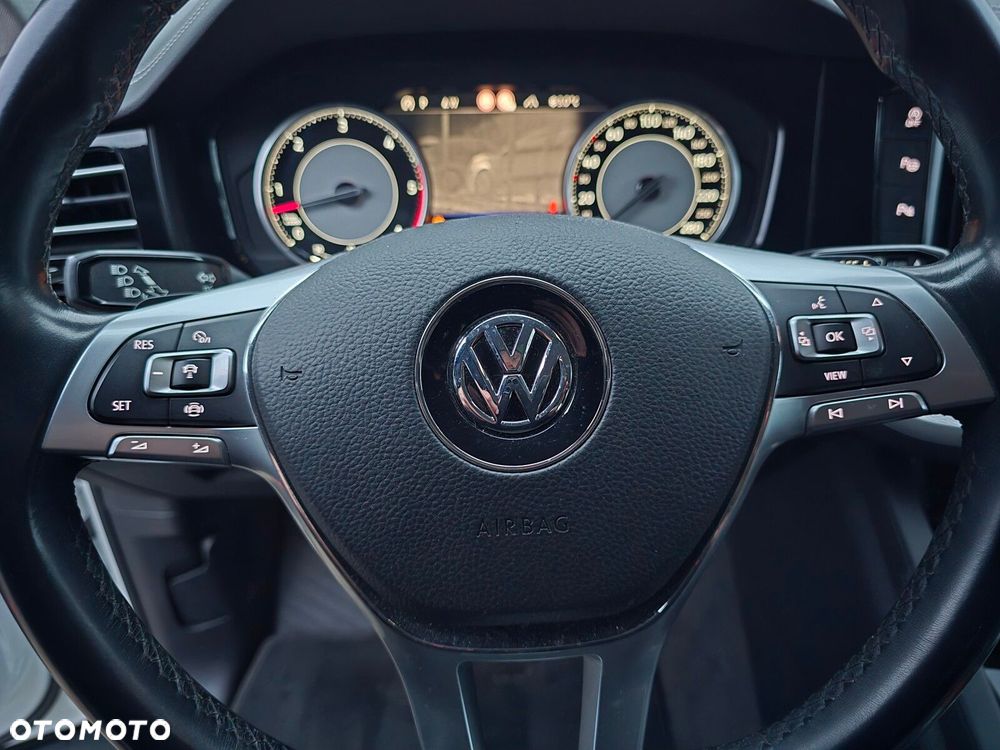Volkswagen Touareg - 15