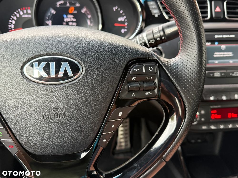 Kia Ceed Cee'd 1.6 T-GDI GT - 18