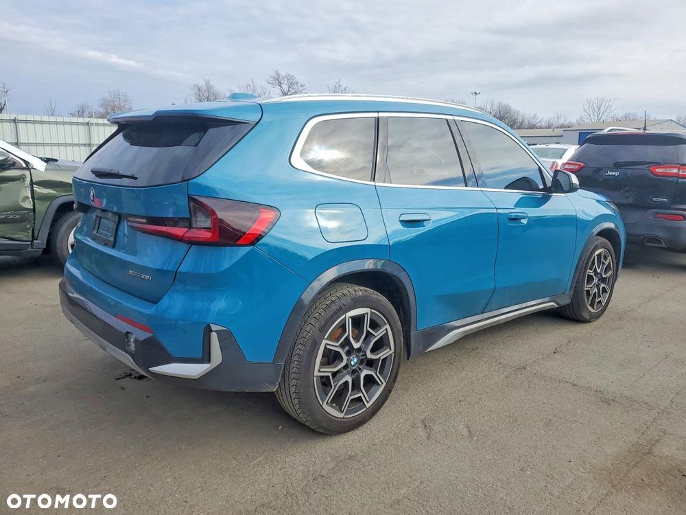 BMW X1 xDrive25i GPF Sport Line sport - 4