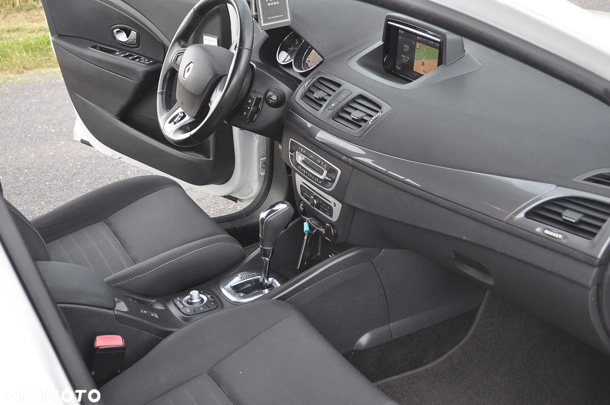 Renault Megane 1.5 dCi Limited EDC EU6 - 23