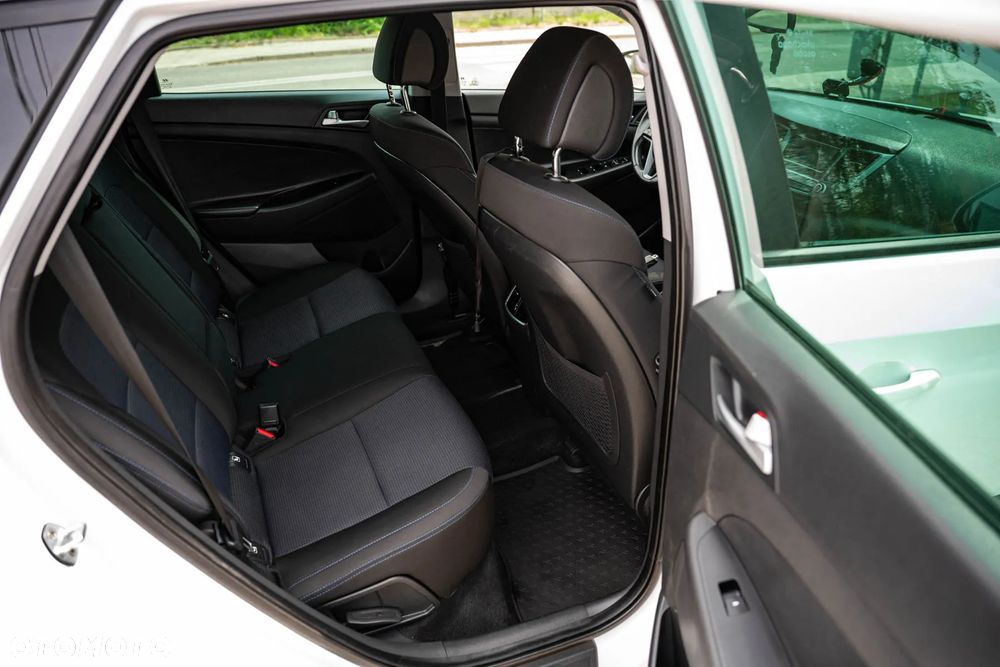Hyundai Tucson 1.6 GDI BlueDrive Comfort 2WD - 22