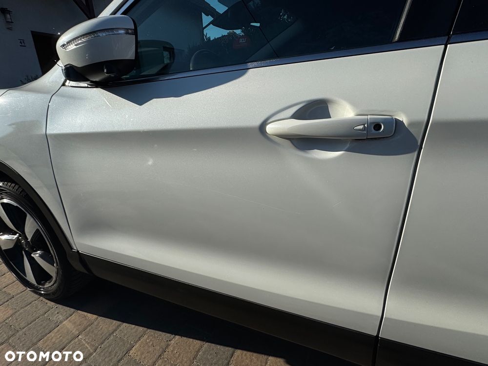 Nissan Qashqai 1.6 DIG-T N-Connecta - 15