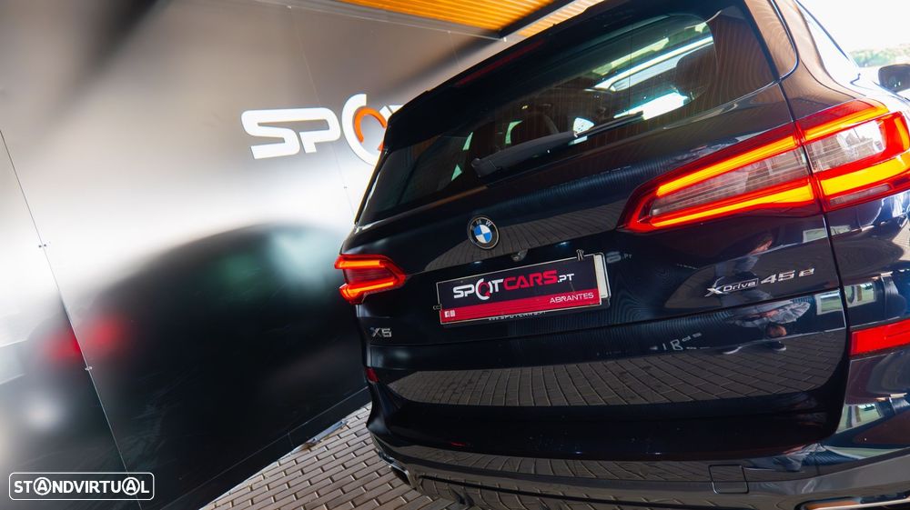 BMW X5 45 e xDrive Pack M - 38