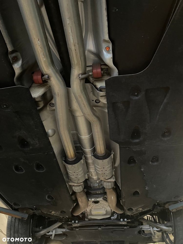 Bentley Continental GT W12 - 26