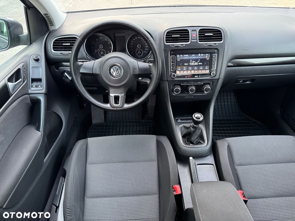 Volkswagen Golf 1.6 Edition - 16