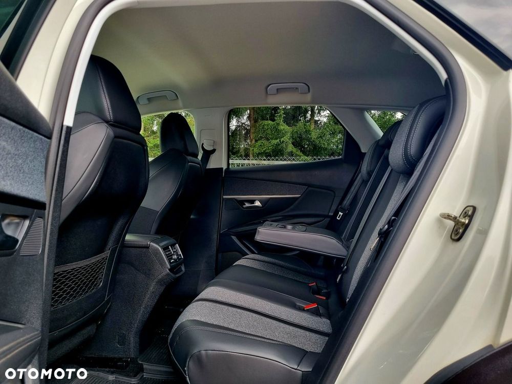 Peugeot 3008 1.6 BlueHDi Allure S&S - 10