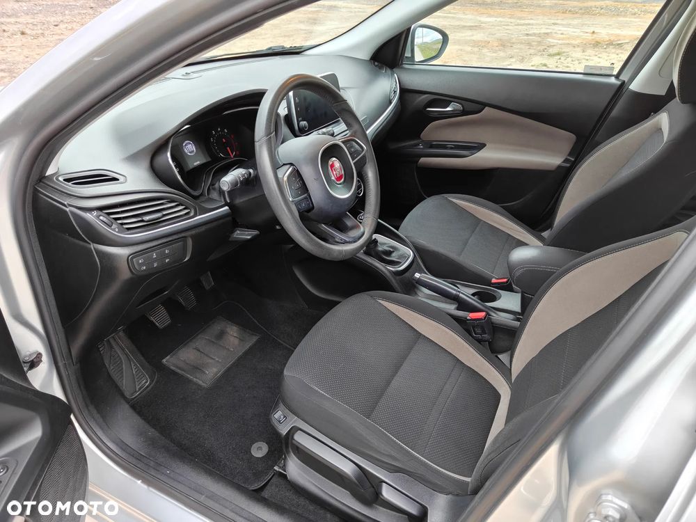 Fiat Tipo 1.4 T-Jet 16v Lounge EU6 - 9